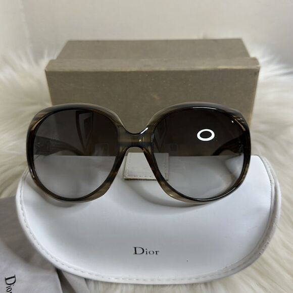 ?Authentic Dior  Sunglasses with Case? main image 7